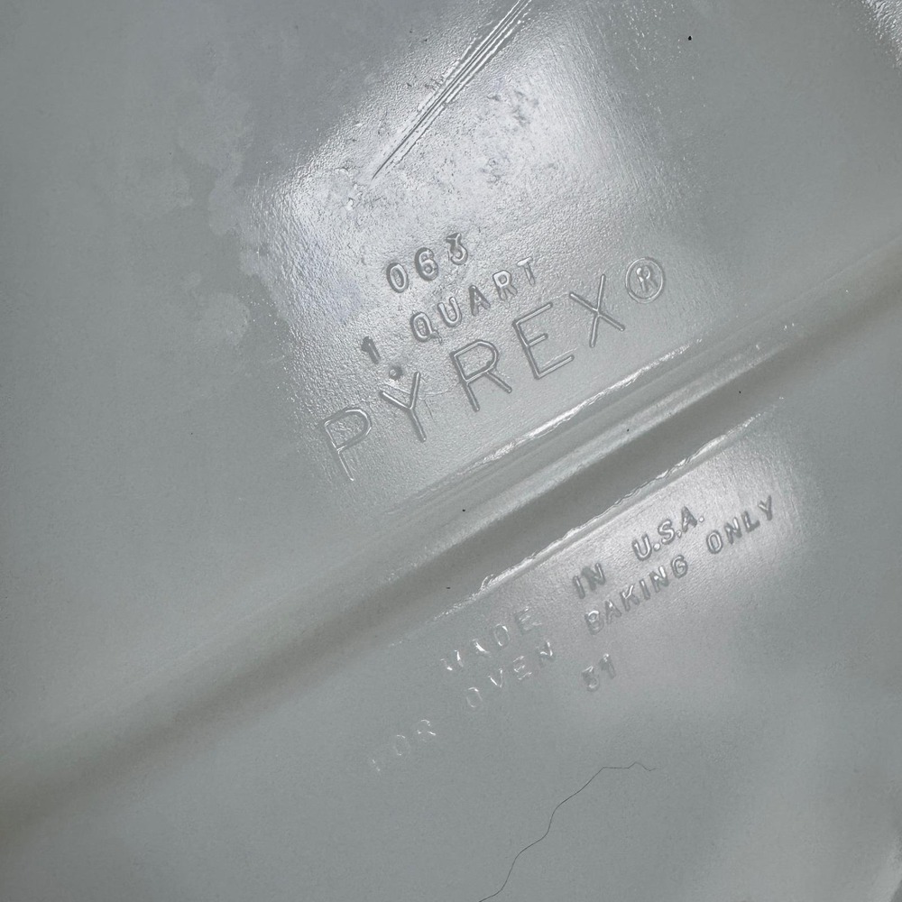 Pyrex 063 1 qt Divided Casserole Dish Orange with lid - Picture 5 of 13